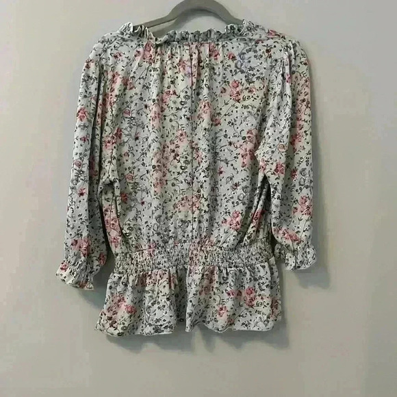 Melloday Light blue floral peasant top size Large NEW NWT - Picture 3 of 4